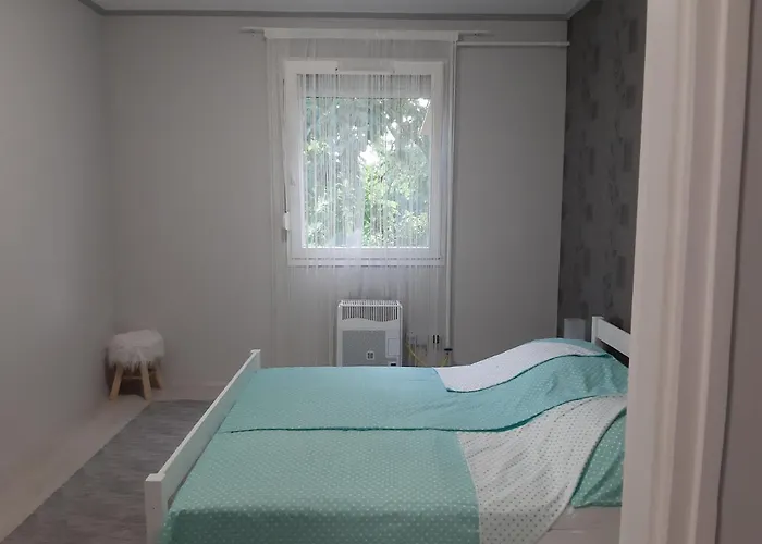 Lägenhet Jade Vendeghaz *